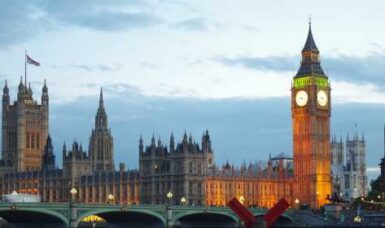 Car Hire With Debit Card at Kings Cross railway station