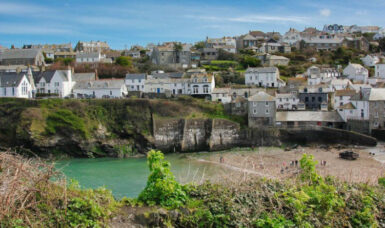 5 Reasons To Stay In The UK For This Holiday Season