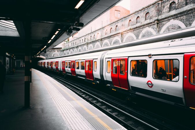 underground-train-travel-uk